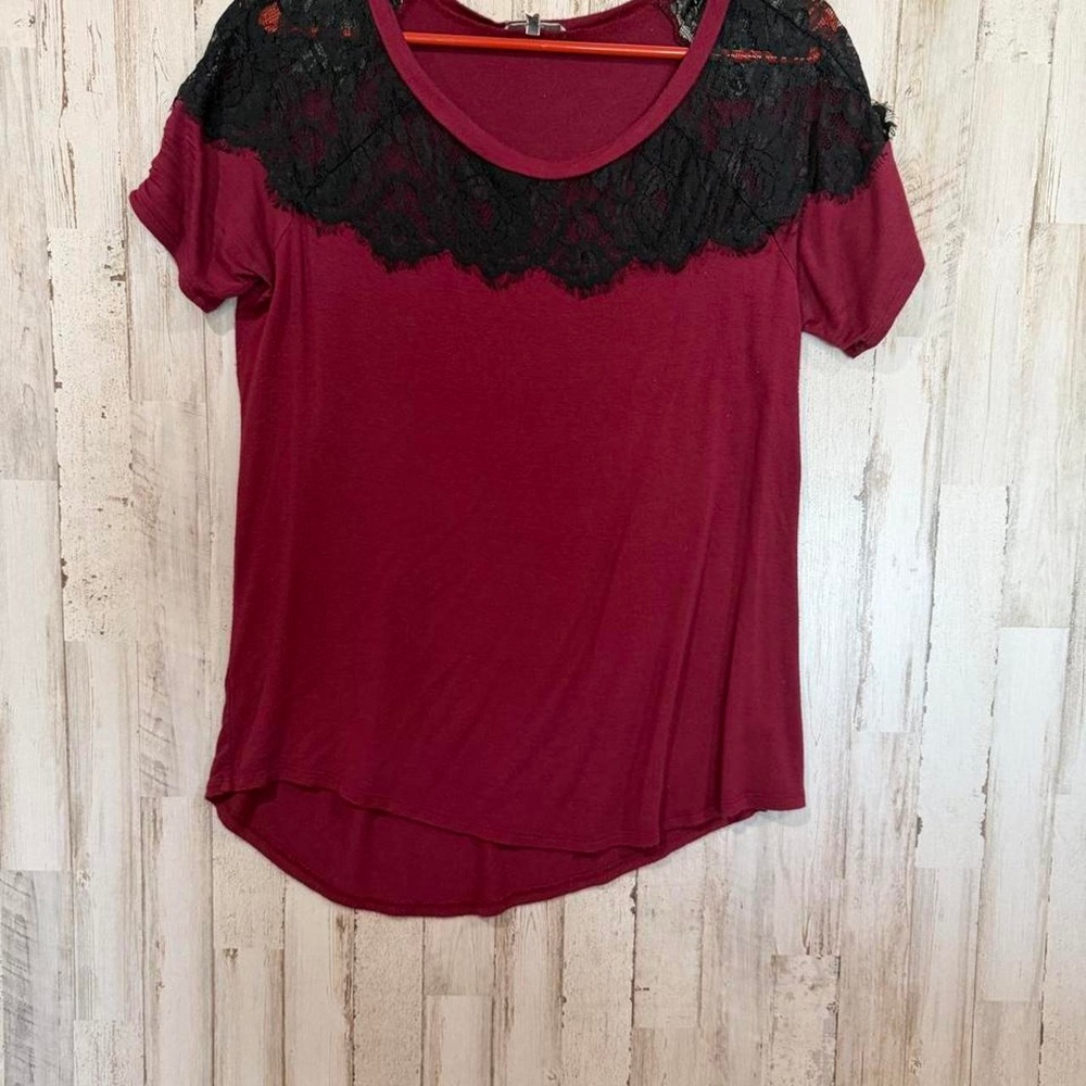 BKE Burgundy & Black Lace Top – Women’s Large